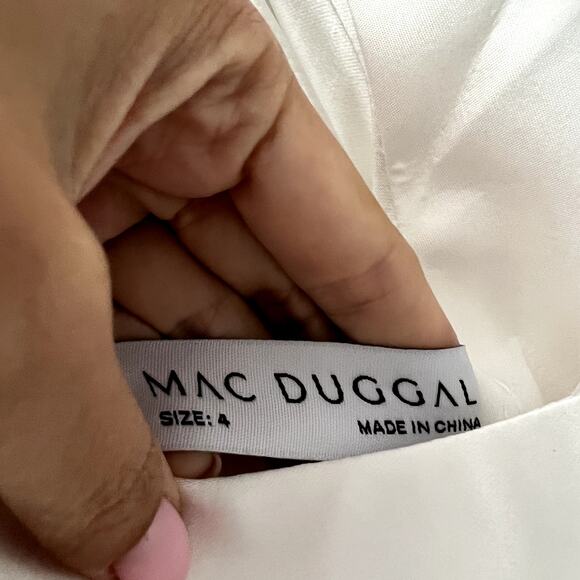 Mac Duggal 49006 One Shoulder Cutout Charmeuse White Gown Size 4 - Picture 7 of 8